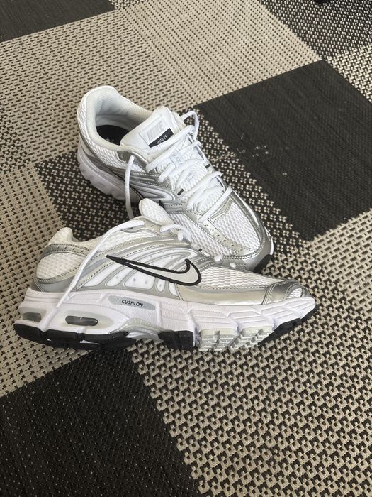 Buty nike moto 2K air max