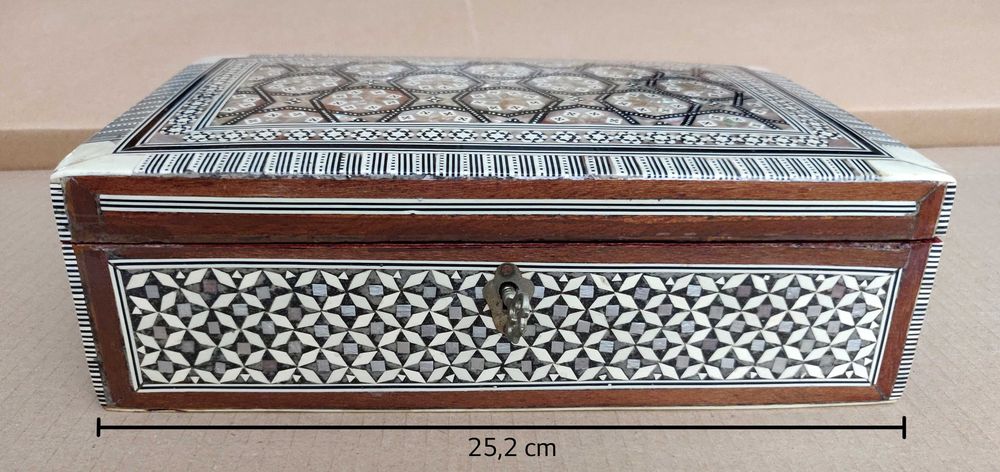 Caixa egípcia 25x16cm