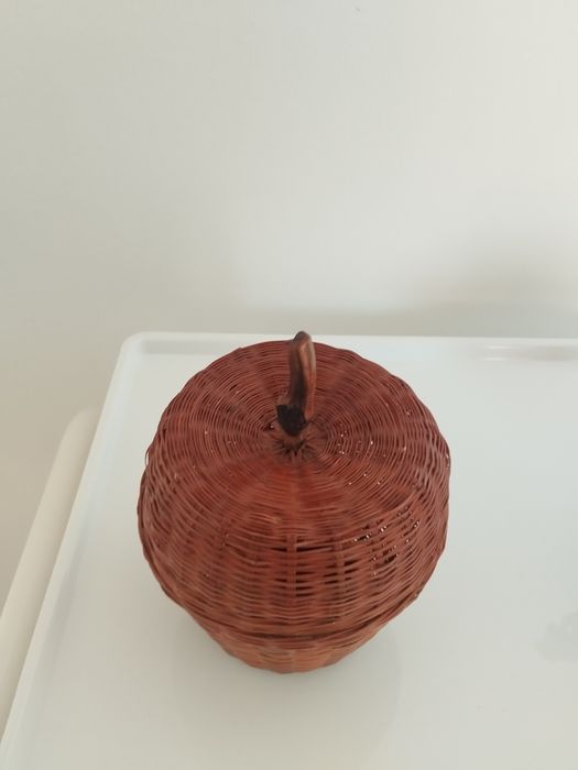 Pequenas caixas decorativas com tampas