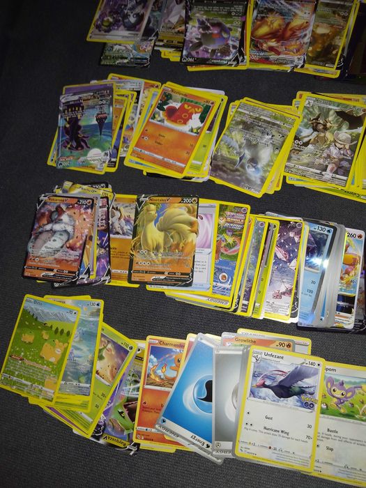 Karty z pokemonami
