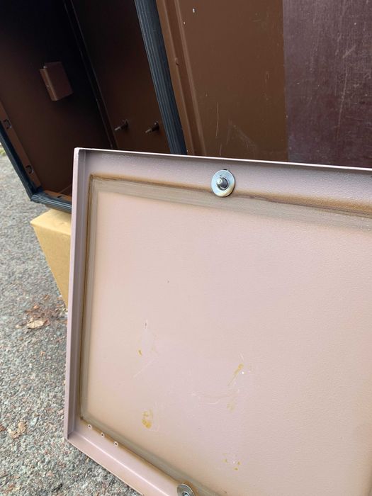 Бокс для автоматов метал.