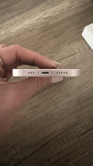 Nowy Iphone 13 różowy 256 GB