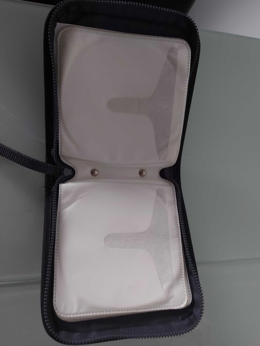Bolsa para arrumação de CDs / DVDs
