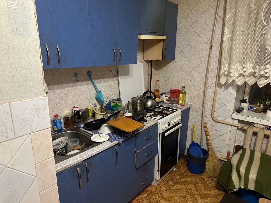 Оренда кімнати на Вишеньці для дівчини. Келецька Ващука Ринок Вишенька