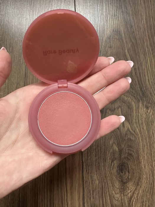 Róż do policzków - Rare Beauty