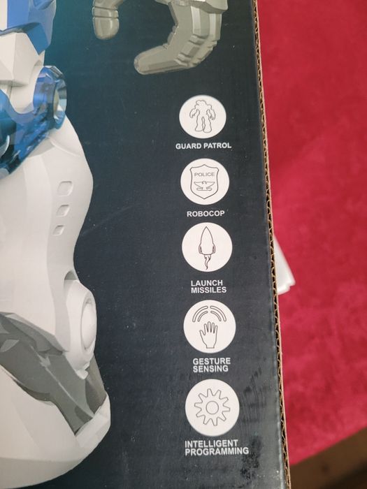 Інерційна іграшка робот