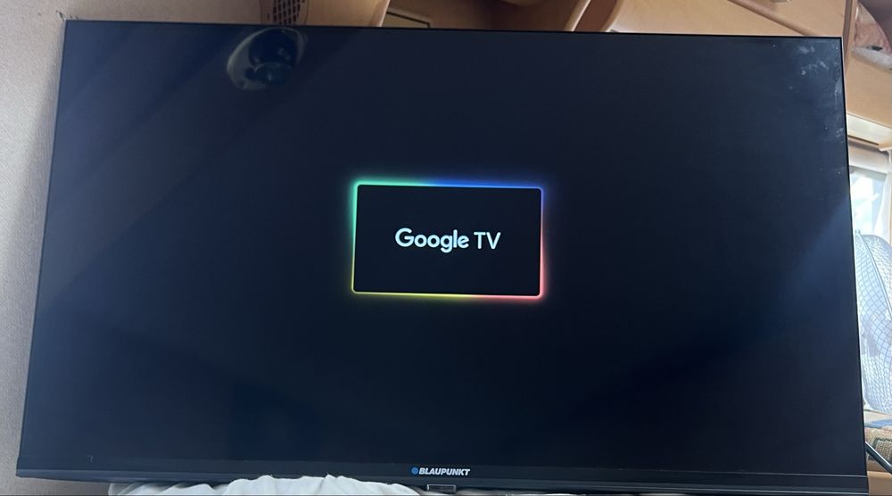 Vendo TV LED 32 polegadas como nova