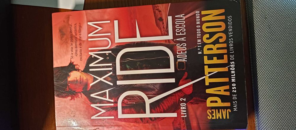 Hitchcock, kitty sewell, Jack Higgins, George Orwell, james patterson