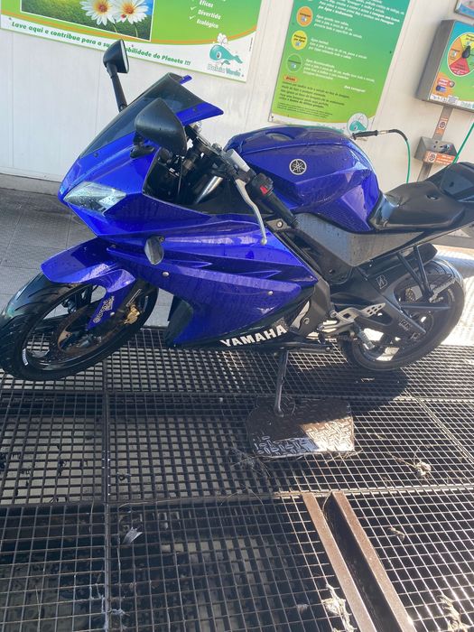 Yamaha yzf r125 2011