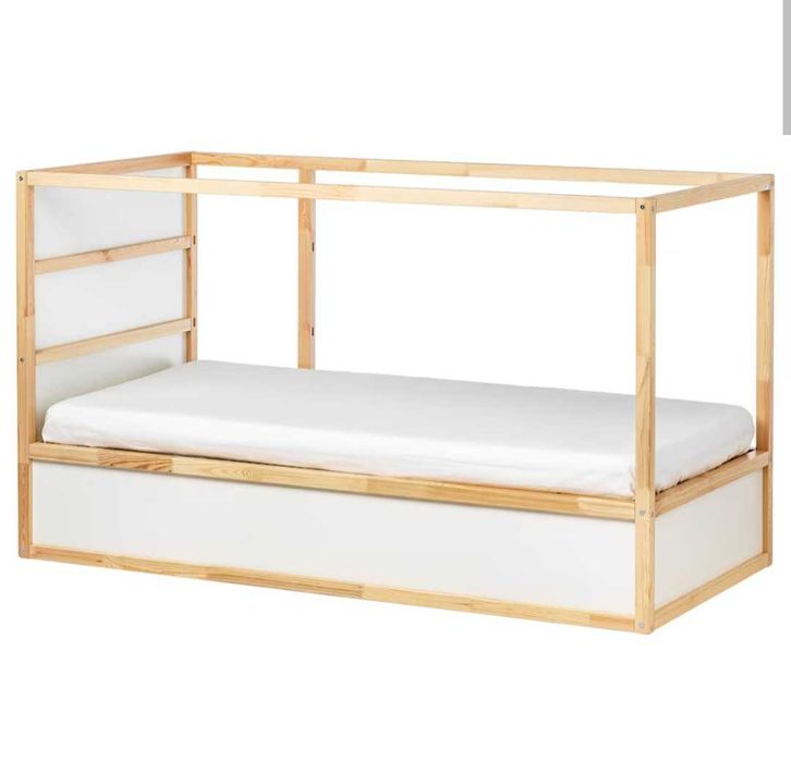 Cama de criança reversível em bom estado