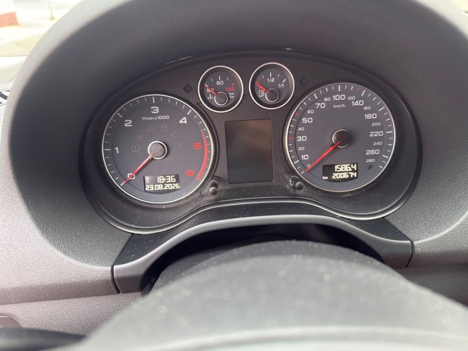 Audi A3 1.6 tdi 105cv