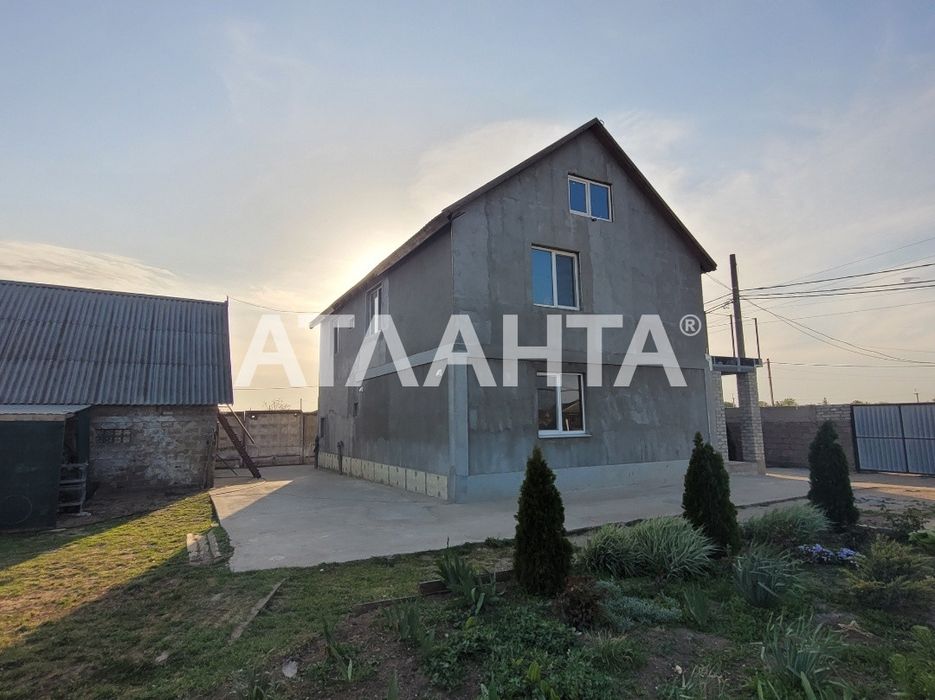 Капитальный двухэтажный дом , 4 комнаты , с. Красноселка