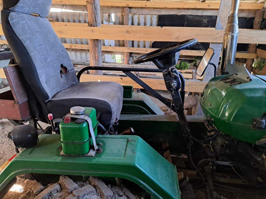 Трактор в хорошому стані