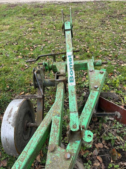 Плуг Bomet 3-30 (Бомет) Польща