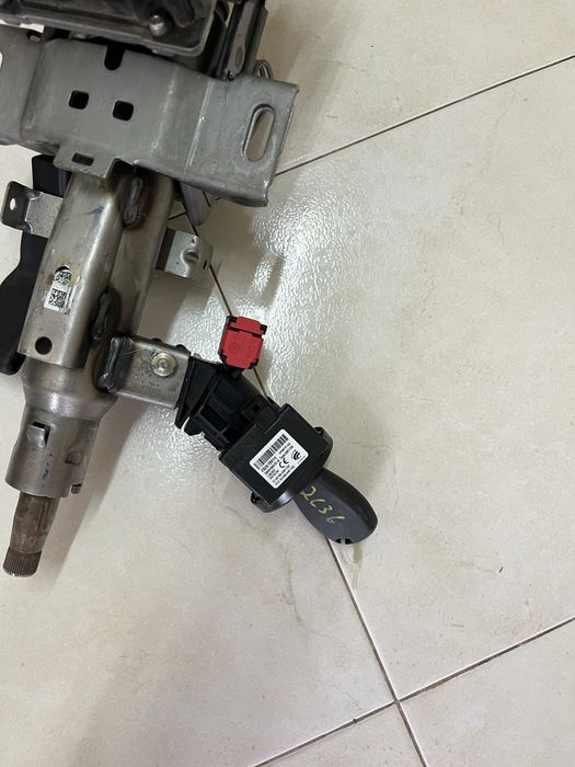 Coluna de Direção Centralina da Caixa de Direção e Canhao de Ignição