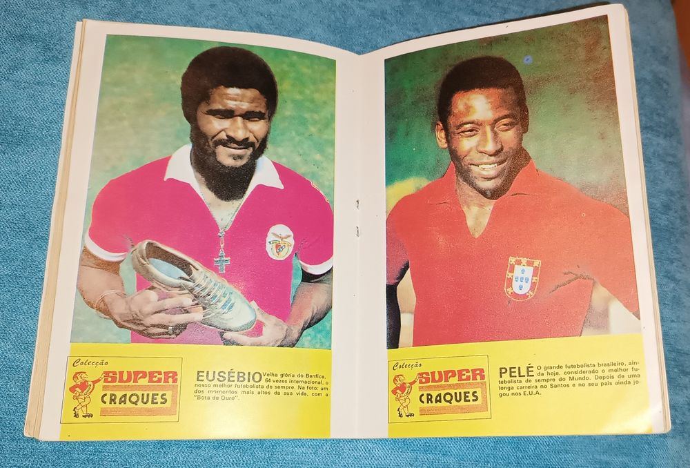 Antiga banda desenhada aventuras do FBI com pôster Eusébio e Pelé