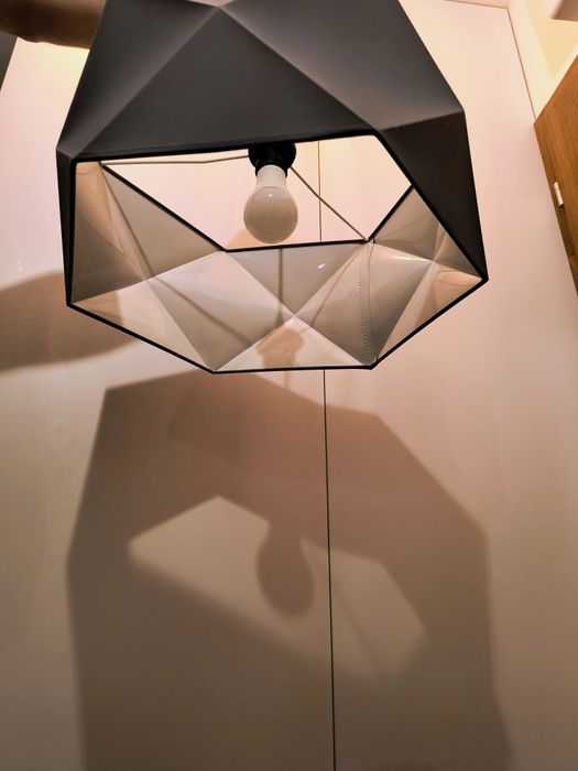 Lampa sufitowa szara geometryczna