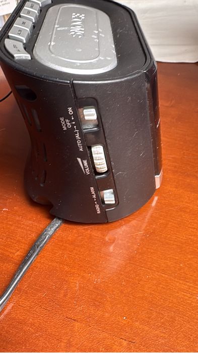 Rádio Despertador SilverCrest FM/AM com Alarme