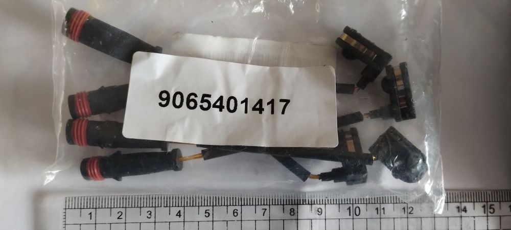 Датчики гальмівних колодок VAG 9065401417 Mercedеs 447 VW CRAFTER 30_5
