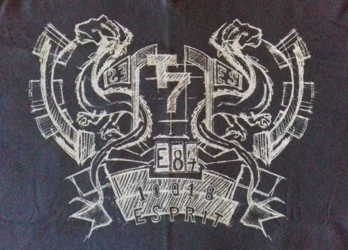 T-shirt azul estampada [M]