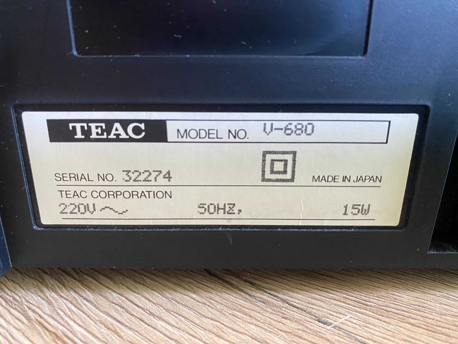 Magnetofon Teac V-680  3 head