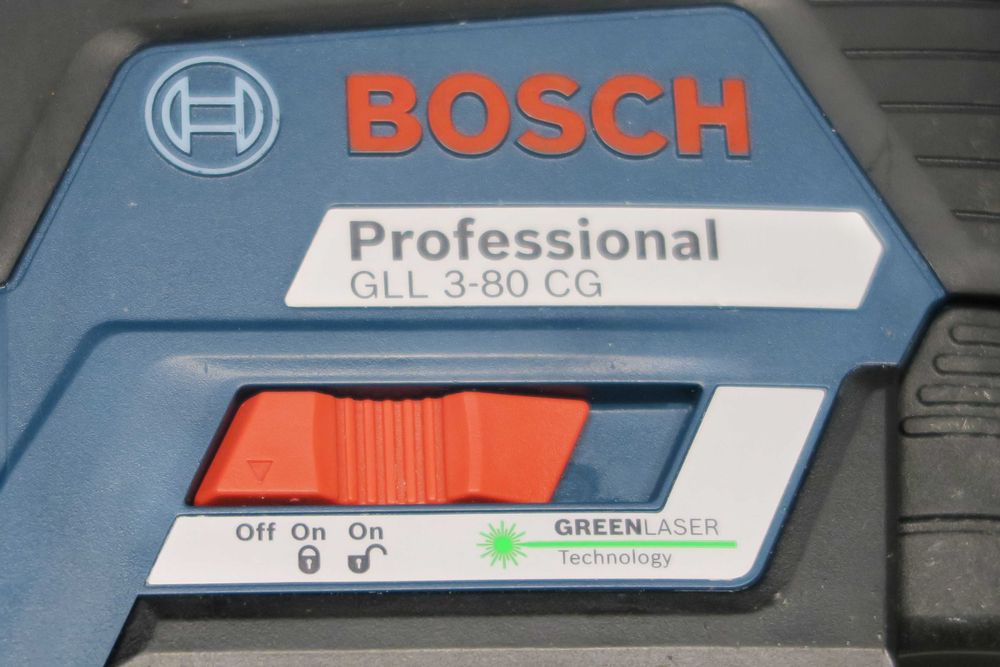 Laser krzyżowy BOSCH GLL 3-80 CG Professional zielone 3 linie, zestaw
