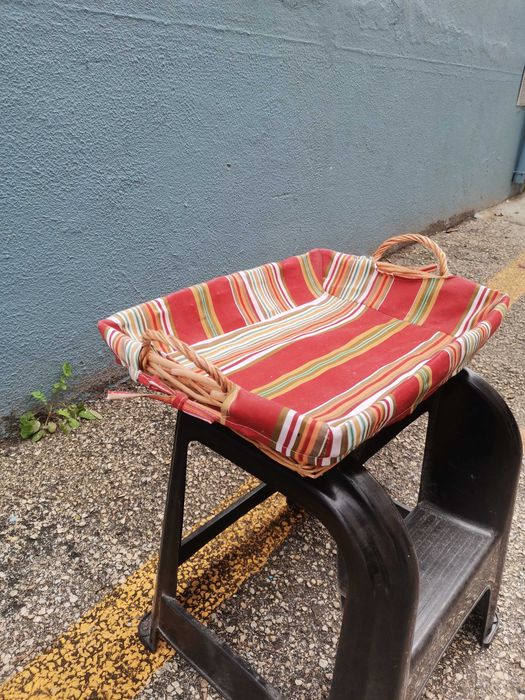 Cesta em vime com forra