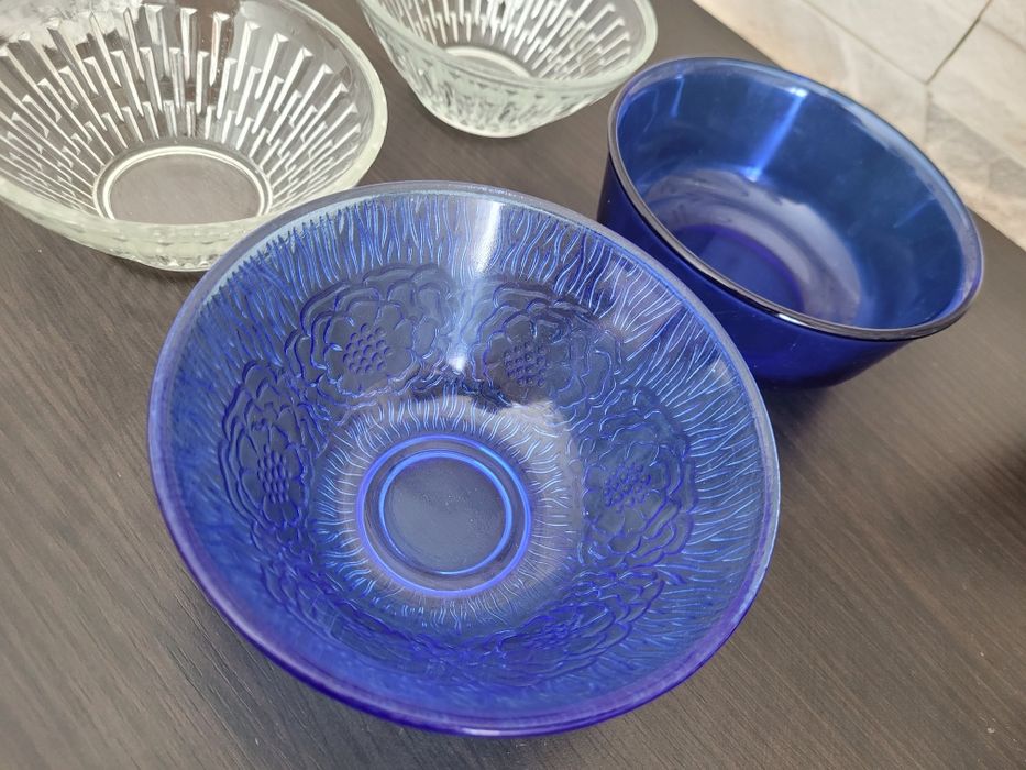 Piękny zestaw 6 salaterek