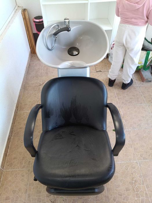 Rampa de Lavagem para Salão de Cabeleireiro – Seminova