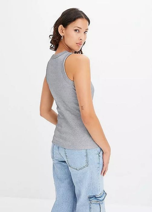 B.P.C srebrny top prążkowany 44/46.