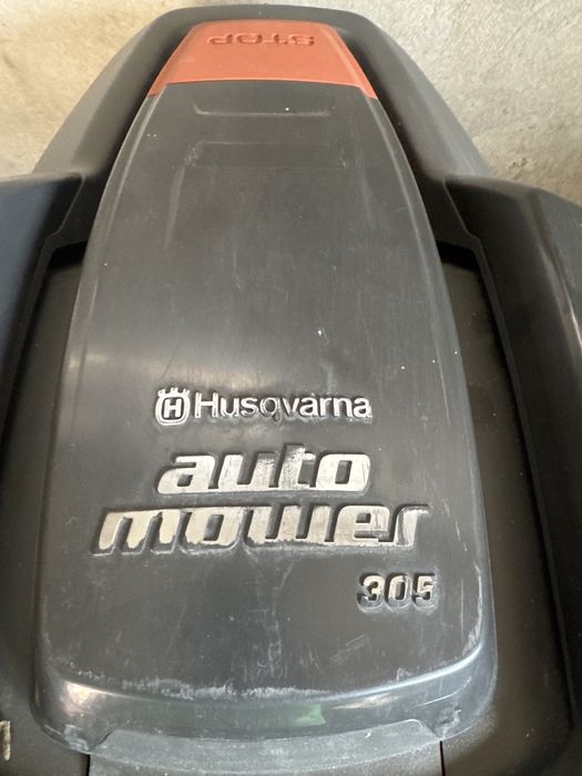 Kosiarka Husqvarna AUTOMOWER 305 kosiła 1344h