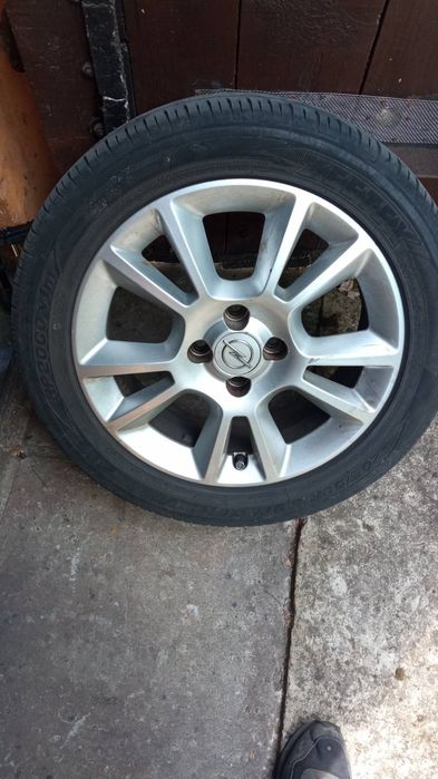 Felgi aluminiowe z Opla Meriva A