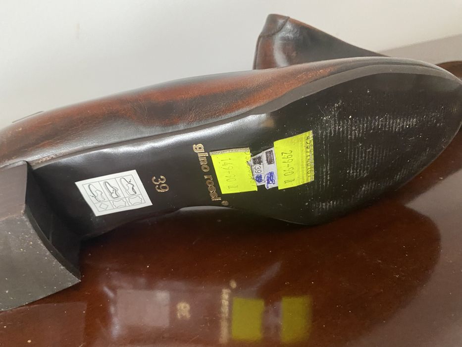 Gino Rossi czółenka biurowe brązowe rozmiar 39