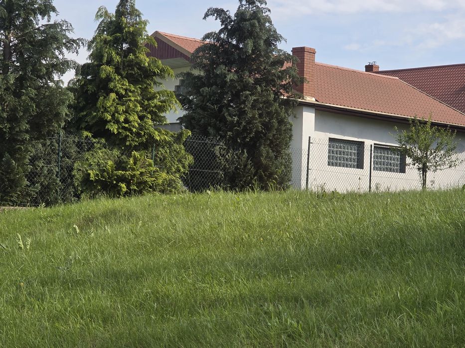 Sprzedam  dom- pomieszczenie gospodarcze