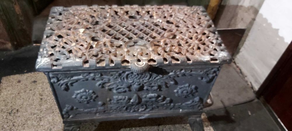 Koza Piec Żeliwny Zabytkowy Zdobiony Ruszta