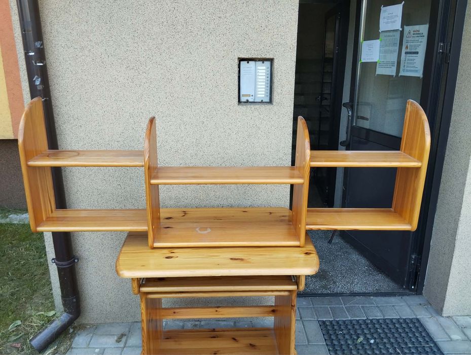 Półka ścienna sosnowa