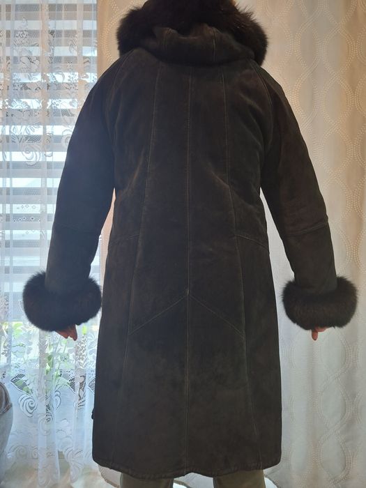 Kożuch damski czarny