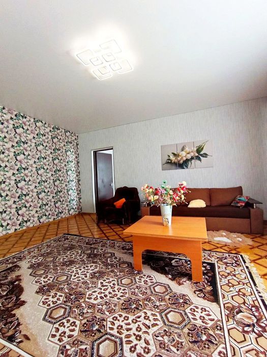 Продам пол дома с своим двором  Подгороднее