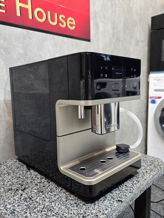 Новинка  крута кавомашина Miele CM 6560 з мінімальним пробігом
