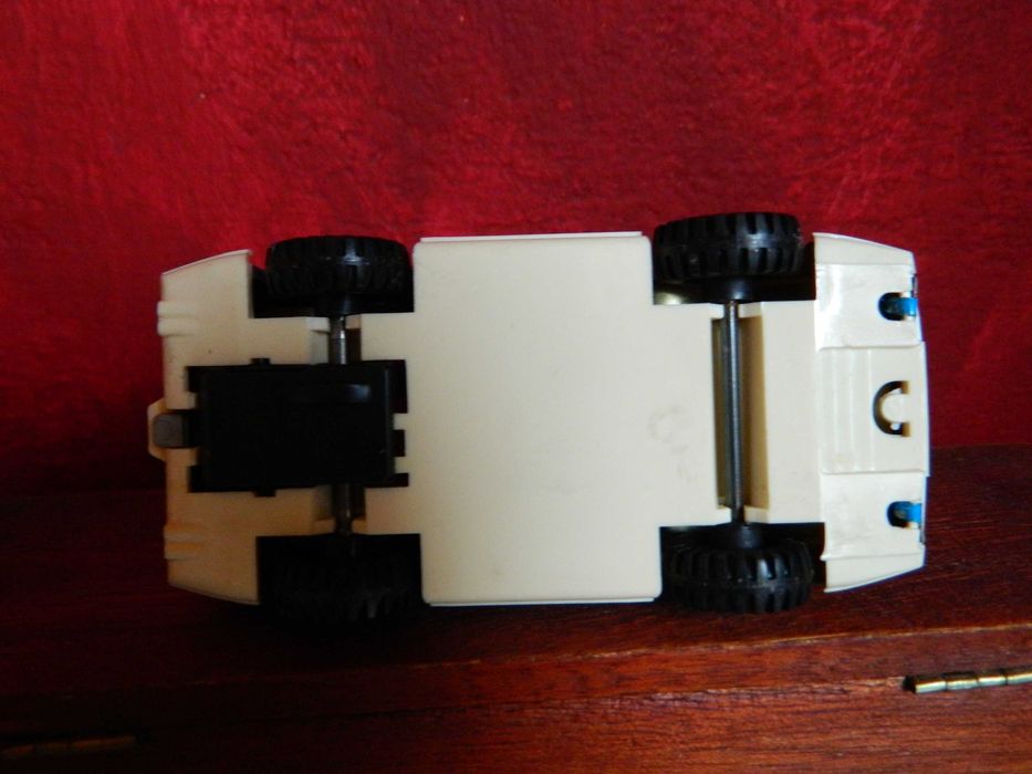 Samochodzik sportowy PRL nowy