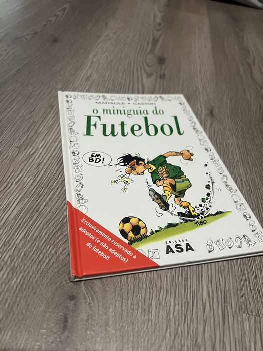 Livro sobre futebol