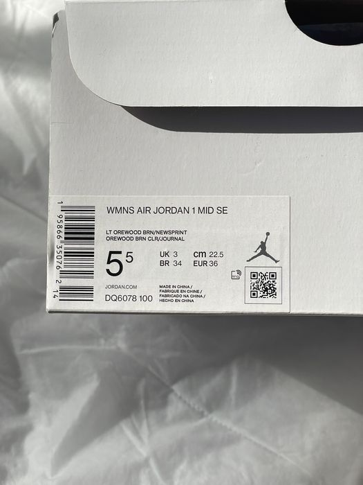 Air Jordan 1 Mid SE Black Toe 2022