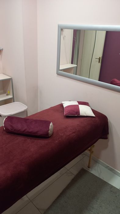 Продается салон красоты в центре города.