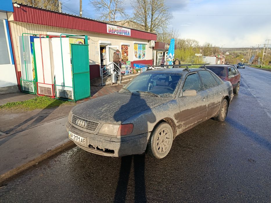 Ауди 100 с4 під ремонт