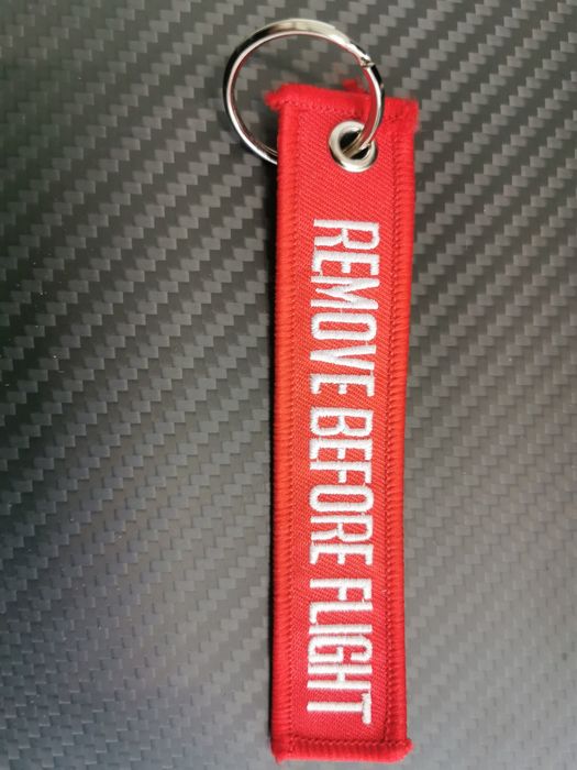 Brelok remove before flight