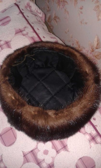 норковая шапка .