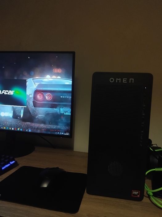 HP OMEN 1TB + Monitor