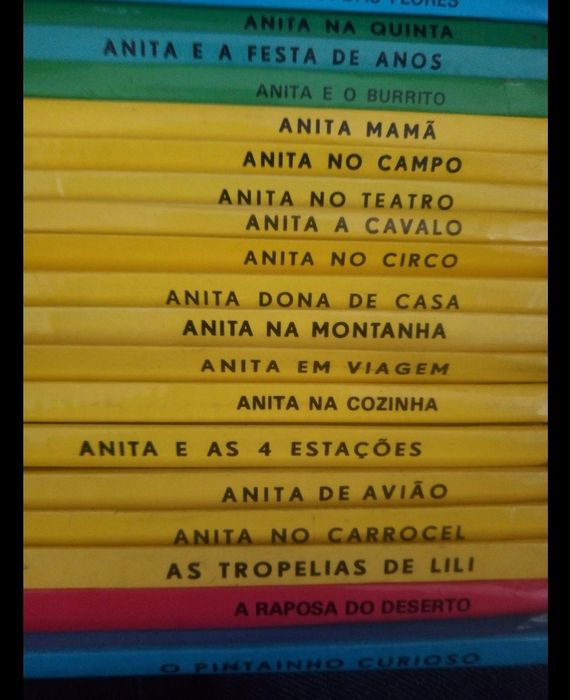 Livros da Anita antigos