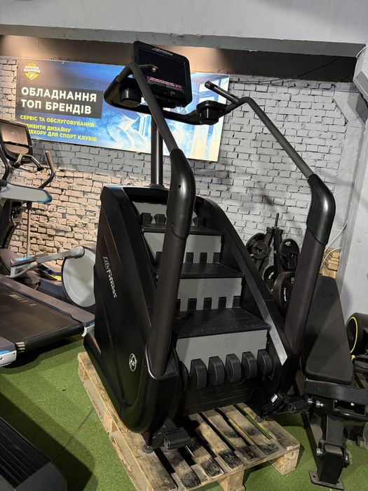 Ступеньки , лестница , степпер Climb Life Fitness SE 2 FulHd