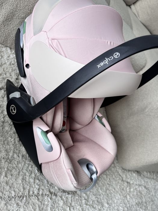 Cybex® Cloud T i-Size Plus z bazą obrotową